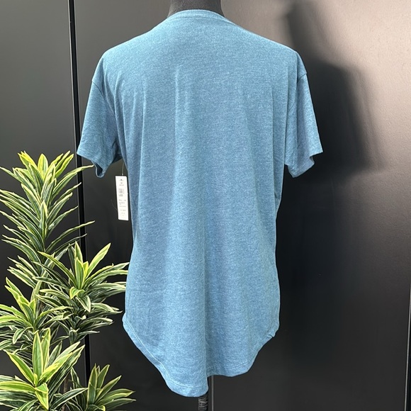 Ariat Farm Life Chick, extended back hem line,crewneck, logo, short sleeve T - Picture 2 of 8